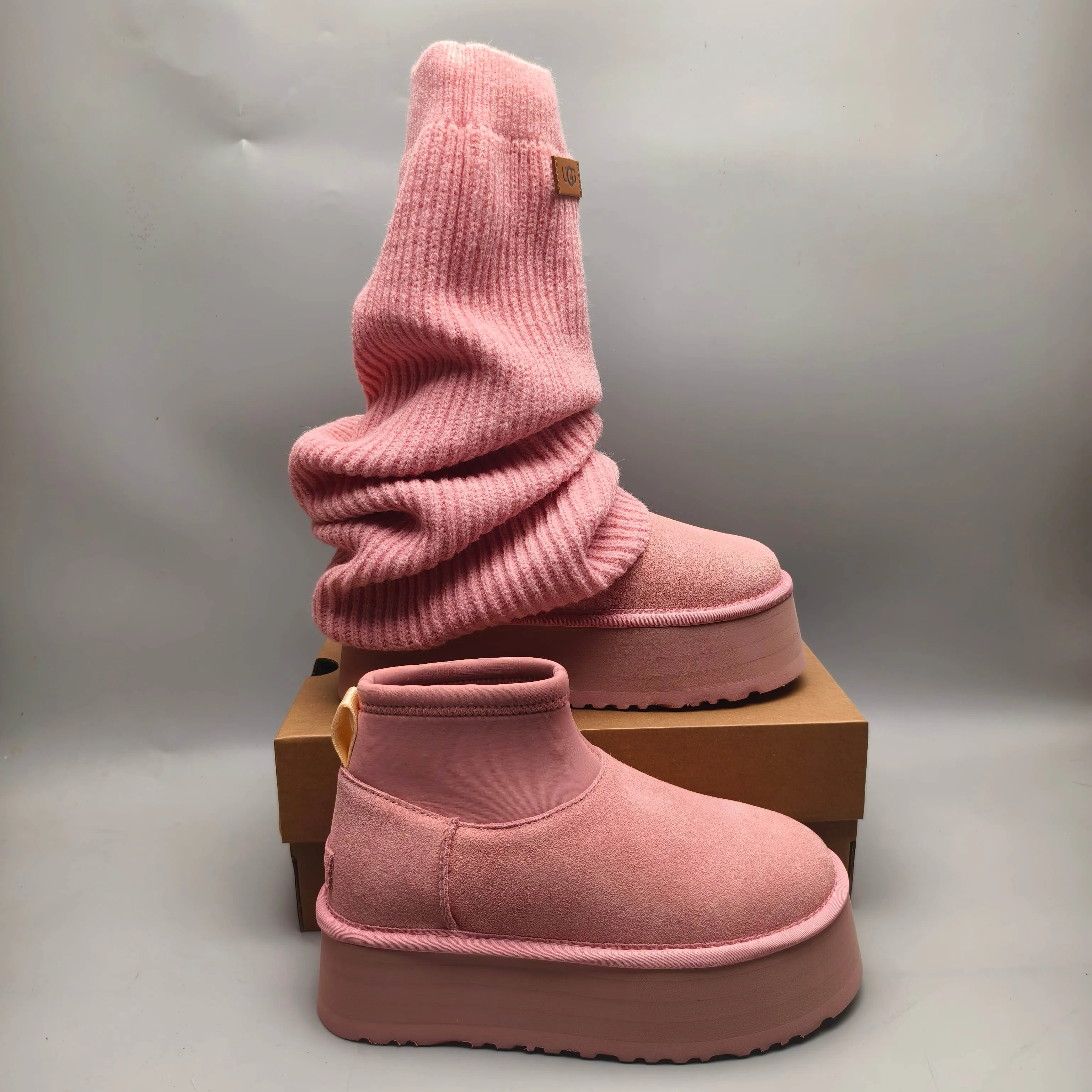 💰640 UGG sheepskin all-in-one snow boots 8990 thick-soled knitted wool socks, fashionable women's style, color: pink, matching size: 35-40